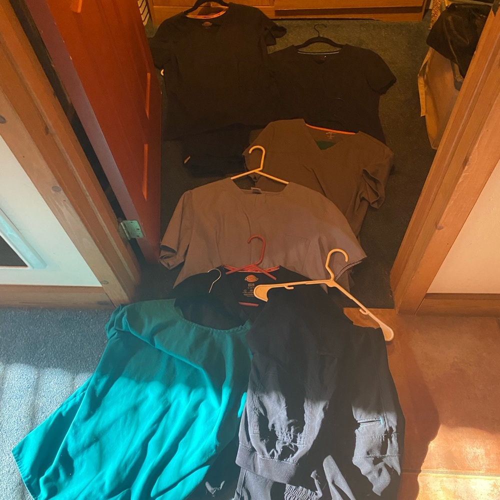 Scrubs 4pairs of dickies pants and 4tops